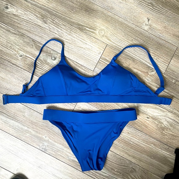 Knix Scoop Bikini Set - Picture 2 of 5